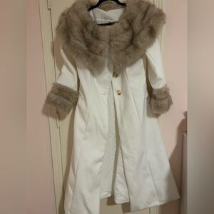 Retro stage white coat